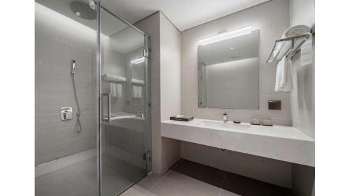 Cat Ba Apartment | Flamingos Cat Ba Resort luxury