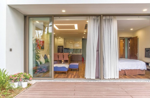 Phuc Yen Hotel | Forest In The Sky Flamingo Dai Lai Resort