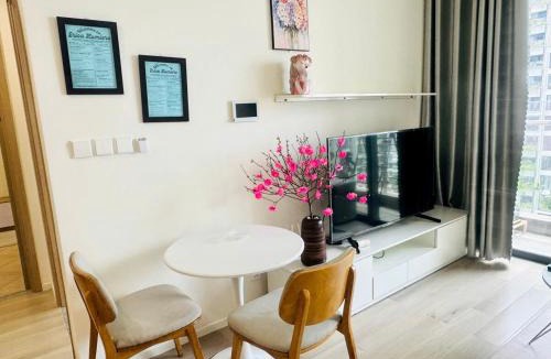 District 9 Apartment | Fully Furnished 1 Bedroom Apartment, Masteri Lumiere at Vinhomes Grand Park, D9