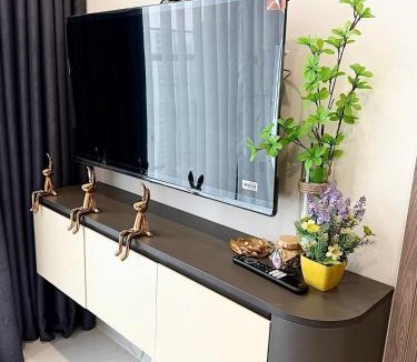 District 9 Apartment | Fully Furnished 2 Bedrooms Apartment, Glory Heights, 3 mins walk to Vincom Mega Mall at Vinhome Grand Park D9
