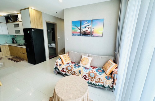 Đien Bien Apartment | Gem at Vinhomes Ocean Park 1! Family-sized apt with airy and spectacular view