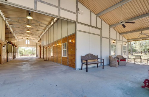 Georgetown Apartment | Georgetown Barn Studio on > 7 Acres: Pet Friendly!