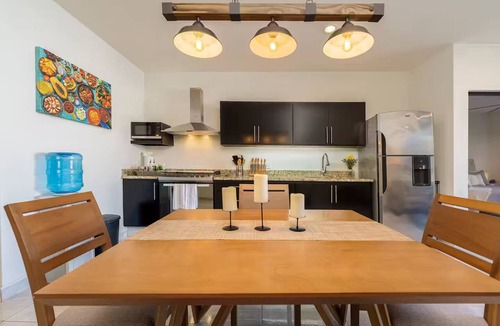 Libertad Condo | Getway with an incredible pool Marina Bay view!