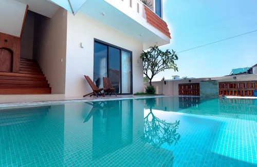 Dong Hoa Villa | Gió nồm