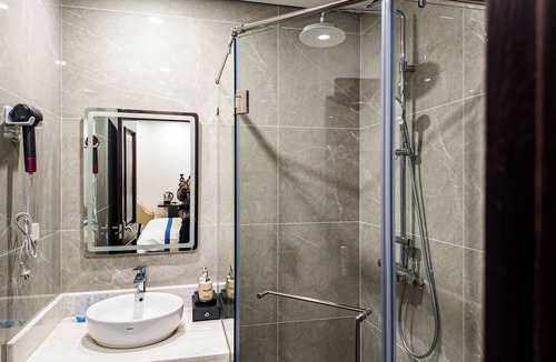 Long Bien Hotel | Golden Hotel Ha Noi