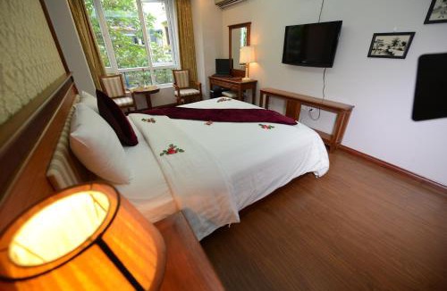 Hang Trong Hotel | Golden Legend Boutique Hotel