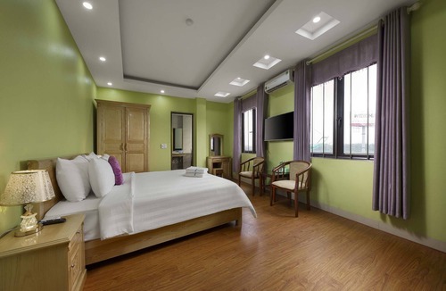 Soc Son Hotel | Golden Lotus Airport Hotel