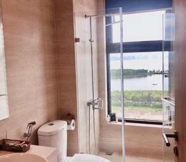 Ha Long Apartment | Golden sunshine studio-Sea view &Nelflix Free