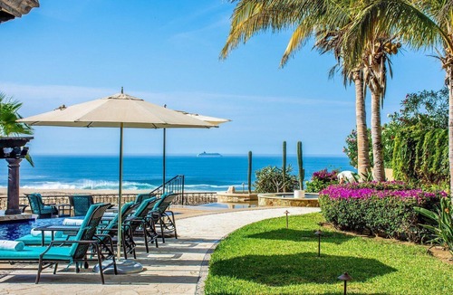 Paraiso Escondido House | Grand and elegant home near beach, restaurants and a Jack Nicklaus golf course.