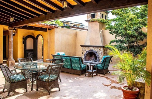 Paraiso Escondido House | Grand and elegant home near beach, restaurants and a Jack Nicklaus golf course.