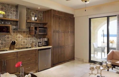 Los Cangrejos II y III Resort | Grand studio with Private Beach at Dunes & Discounted Golf Package luxurious