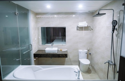 Dich Vong Hau Apartment | Granda Suites Hanoi