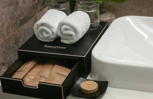 Cau Giay Hotel | GrandView Hotel & Residence