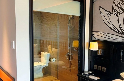 Cam Pha Hotel | Green Dragon Boutique