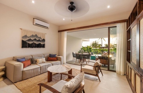 Zihuatanejo Villa | Ground-Floor Ocean-View Villa with Private Plunge Pool