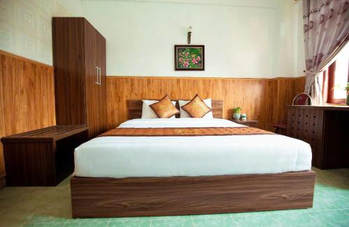 Moc Chau Hotel | Hương Sen Hotel MC - by BAY LUXURY