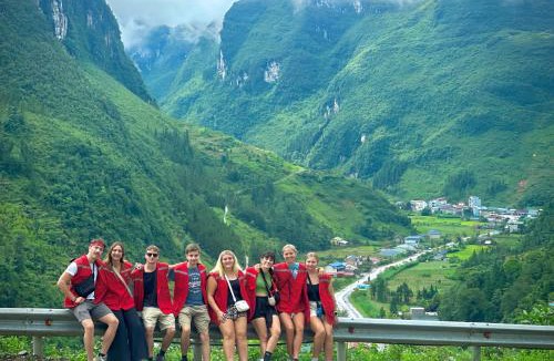 Ha Giang Hostel | Ha Giang Rabbit Hostel & Tours