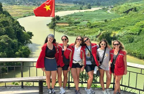 Ha Giang Hostel | Ha Giang Rabbit Hostel & Tours