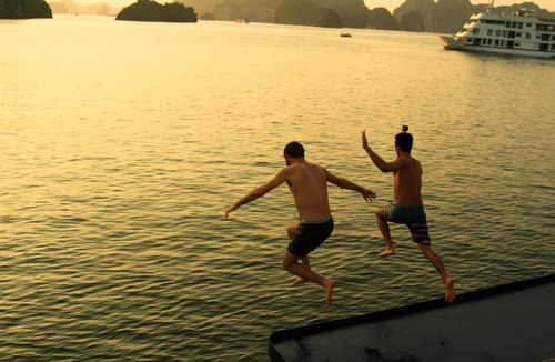 Ha Long Boat Rental | Ha Long Crown Cruise