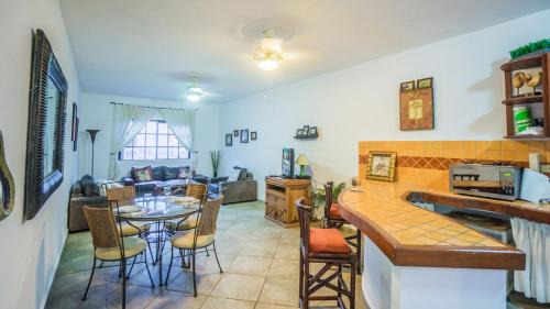 Downtown Apartment | Hacienda San Jose A3 condo