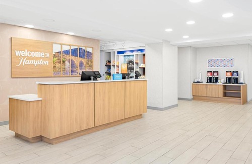 Lakeview Hotel | Hampton Inn Gainesville-Haymarket