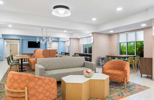 Lakeview Hotel | Hampton Inn Gainesville-Haymarket