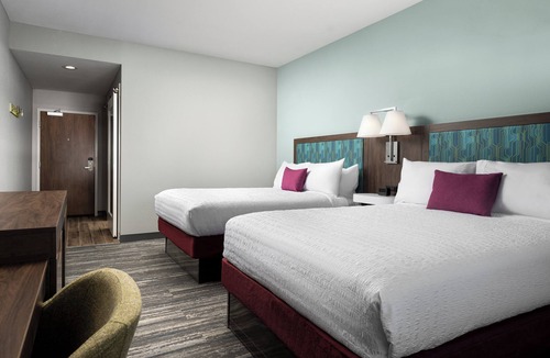 Redmond Hotel | Hampton Inn Redmond Bend Airport, OR