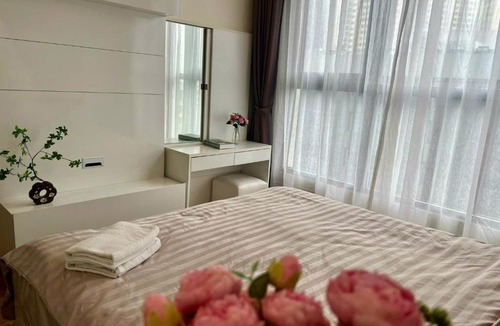 Hoang Mai Apartment | Hana Luxestay 2 Bedroom Apartment Park 12 Times City