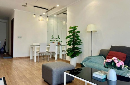 Hoang Mai Apartment | Hana Luxestay 2 Bedroom Apartment Park 12 Times City