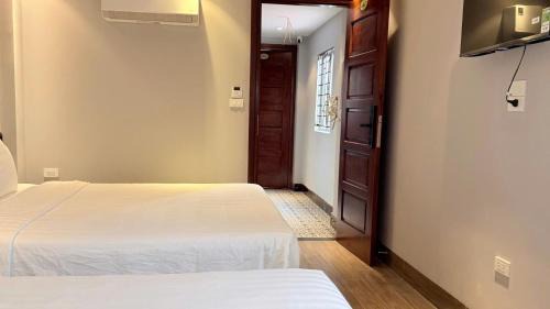 Long Bien Hotel | Hanoi Astoria Homestay Long Biên