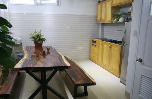 Ba Dinh House | Hanoi hearted Family Suite with full kitchen & garden - Home Beyond House III