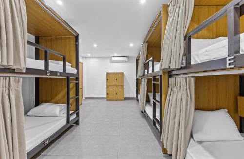 Hang Trong Hostel | Hanoi Wanderlust Hostel & Travel