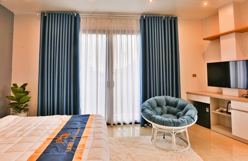 Van Mieu Hotel | HANZ Light House Hotel & Apartment