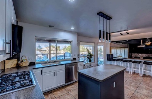 Saguaro Miraflores House | Heated Pool at Ruby Desert Lodge