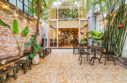Phuong 8 Hotel | HemTouch House - Nguyễn Văn Mai