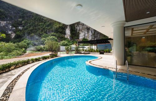 Hoa Lu Hotel | Heritage Charm Hotel Trang An