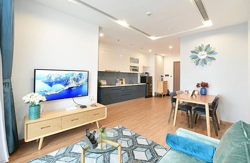 Ngoc Khanh Apartment | Hi.Home#2 ✩ Deluxe 2BR Apartment @ Vinhomes Metropolis