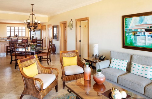 El Medano Ejidal Condo | High floor w/amazing views in a 5 star resort on Medano Beach!