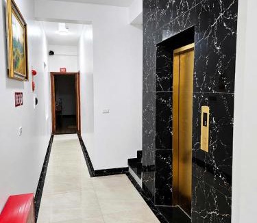 Kim Bang Hotel | Hoàng Gia Hotel Royal