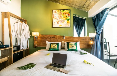 Hoi An City Centre Bed & Breakfast | HOI AN HEART LODGE - STUDIO ROOM + BALCONY + SWIMMING POOL