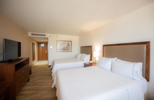 Celaya Hotel | Holiday Inn Express and Suites Celaya by IHG