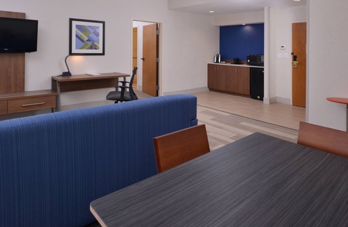 Olean Hotel | Holiday Inn Express Olean by IHG