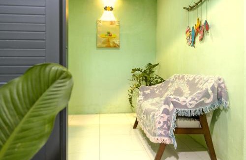 Dong Hoa House | Homestay Ông Bà Tám Làng Lò