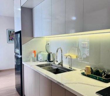 Ha Long Apartment | Homestay Đồi ngân hàng Hạ Long
