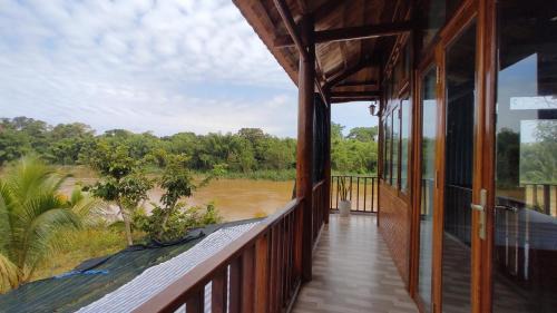 Quan Tom Bed & Breakfast | Homestay Dat Viet
