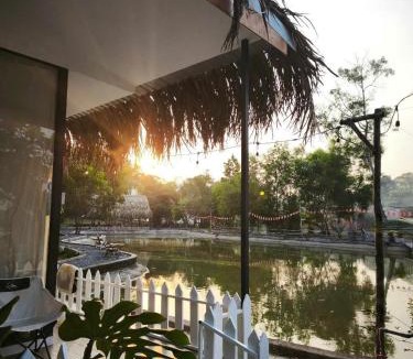 Cu Chi Cabin | Homestay Mẹ khang 2 - Room lake view