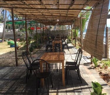 East Ham Tien Beach House | Homestay Trương Khang