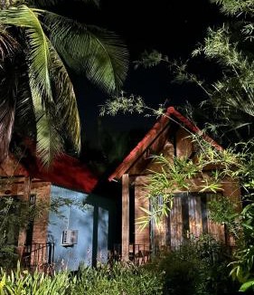 Mo Cay Nam Cabin | Homestay Xóm Quê