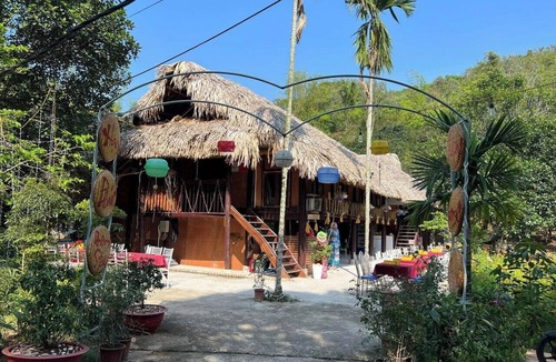 Cat Hai House | Homestay yên tĩnh với khuân viên xanh, chỉ mất 5 phút đi bộ là tới bãi biển.