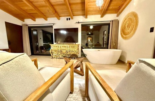 Tzintzuntzan Hotel | Hotel Boutique La Casa Del Lago